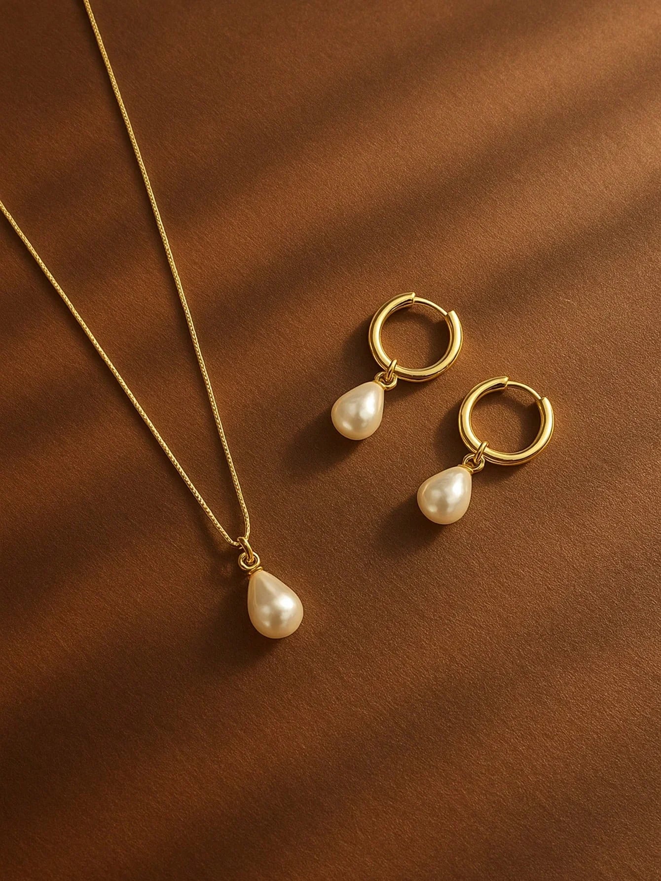 Zestaw Naszyjnik i Kolczyki Kropla Pozłacany 18K